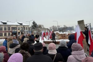 Rozstrzelani w odwecie. Ostrowiec pamięta o ofiarach z 1944 roku - Radio Kielce 14.01.2026. Ostrowiec Świętokrzyski. 82. rocznica zbrodni popełnionej na mieszkańcach Ostrowca / Fot. Artur Łakomiec - Prezydent Miasta Ostrowca Świętokrzyskiego - Facebook