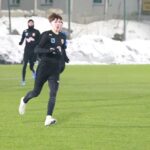 Mocno zapracowani piłkarze Staru Starachowice - Radio Kielce 30.01.2026. Łagów. Mecz Moravia Kopalnia Morawica - Star Starachowice / Fot. Karol Kochańczyk