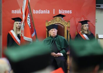 Profesor PŚK z tytułem Doktora Honoris Causa