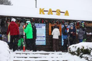 11.01.2025. Krajno. Stok narciarski / Fot. Wiktor Taszłow - Radio Kielce