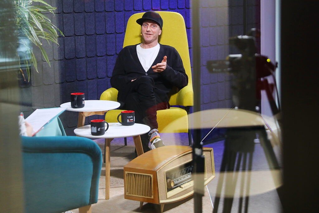 „Dzień dobry, to Ja! Rozmowy inne niż wszystkie w Radiu Kielce”. Igor Endone Kowalczyk / Fot. Wiktor Taszłow - Radio Kielce