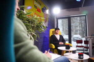 „Dzień dobry, to Ja! Rozmowy inne niż wszystkie w Radiu Kielce”. Igor Endone Kowalczyk / Fot. Wiktor Taszłow - Radio Kielce