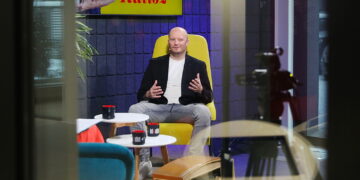 „Dzień dobry, to Ja! Rozmowy inne niż wszystkie w Radiu Kielce”. Mateusz Kalisz / Fot. Wiktor Taszłow - Radio Kielce