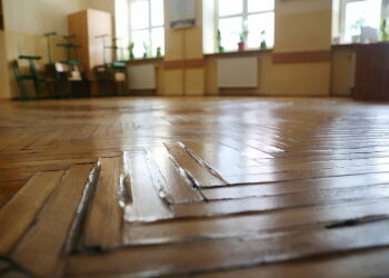 Czy uczniowie wrócą do szkoły po feriach?