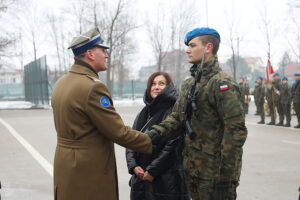 07.02.2026. Kielce. Centrum Przygotowań do Misji Zagranicznych. Przysięga wojskowa / Fot. Fot. Wiktor Taszłow - Radio Kielce