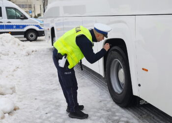 Świętokrzyskie służby rozpoczęły kontrole autokarów
