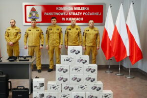 21.01.2026. Kielce. Przekazanie dronów dla jednostek ratowniczo-gaśniczych Państwowej Straży Pożarnej z terenu województwa świętokrzyskiego / Fot. Wiktor Taszłow - Radio Kielce