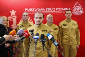 21.01.2026. Kielce. Przekazanie dronów dla jednostek ratowniczo-gaśniczych Państwowej Straży Pożarnej z terenu województwa świętokrzyskiego / Fot. Wiktor Taszłow - Radio Kielce