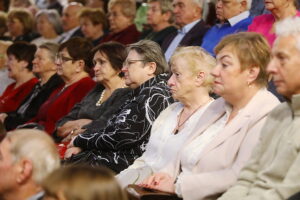 31.01.2026. Kielce. Wojewódzki Dom Kultury w Kielcach. Koncert „Kolędowanie z Biskupem - Razem za Gwiazdą” / Fot. Wiktor Taszłow - Radio Kielce