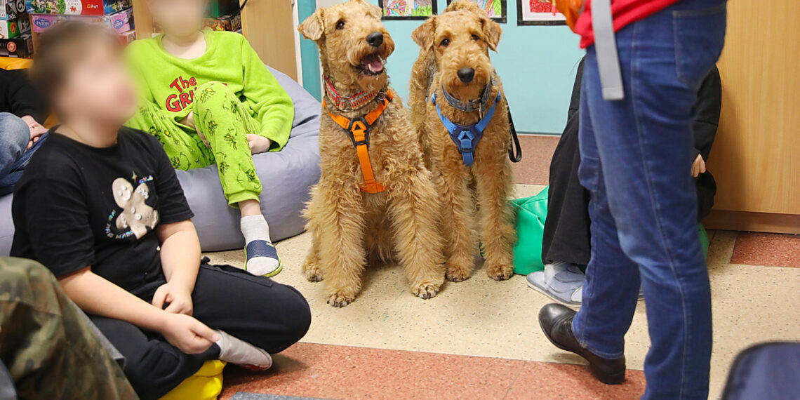 Nietypowi goście odwiedzili małych pacjentów