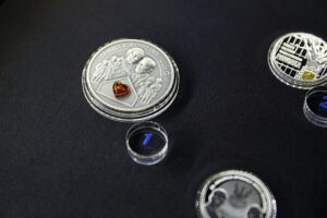 Cenne monety na muzealnej wystawie - Radio Kielce