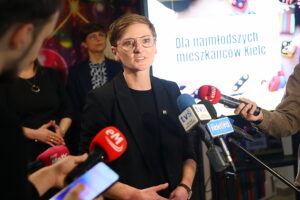 04.02.2026. Kielce. Żłobek Samorządowy nr 15 w Kielcach. Konferencja prasowa dot. żłobków samorządowych. Na zdjęciu: Agata Wojda, prezydent Kielc / Wiktor Taszłow - Radio Kielce