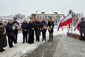 Rozstrzelani w odwecie. Ostrowiec pamięta o ofiarach z 1944 roku - Radio Kielce 14.01.2026. Ostrowiec Świętokrzyski. 82. rocznica zbrodni popełnionej na mieszkańcach Ostrowca / Fot. Artur Łakomiec - Prezydent Miasta Ostrowca Świętokrzyskiego - Facebook
