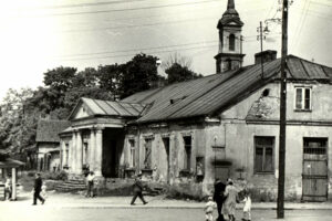 Kielce. Ulica Bodzentyńska. Lata 1945-1965. Dworek Chmielewskich przy ulicy Bodzentyńskiej 29 / źródło: fotopolska.eu