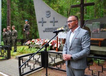 Bór Kunowski. Pomnik poświęcony ofiarom pacyfikacji z 1943 roku Fot. UG Brody