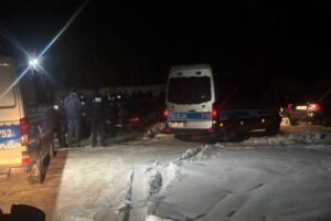 23.01.2026. Skarżysko-Kamienna. Zatrzymanie pseudokibiców / źródło: KWP w Kielcach