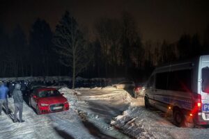 23.01.2026. Skarżysko-Kamienna. Zatrzymanie pseudokibiców / źródło: KWP w Kielcach