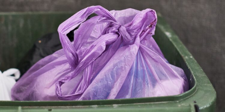 „Fioletowe worki" zabiorą dwa razy w roku