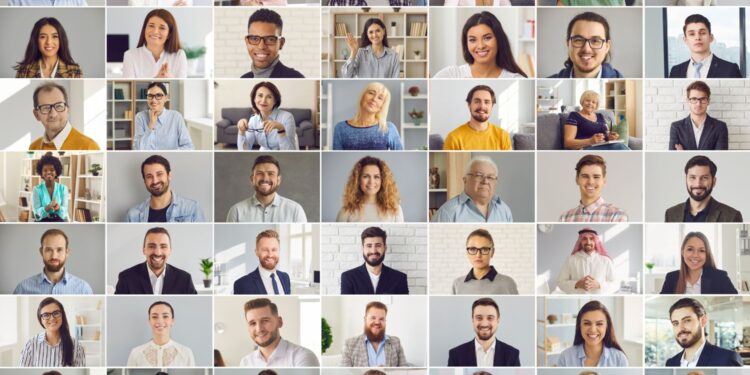 Polacy najlepiej postrzegają samych siebie, Czechów i Słowaków