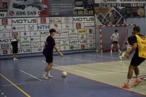 12.01.2026. Kazimierza Wielka, Trening KKF Motus Kazimierza Wielka / Fot. Adrian Karwat - Radio Kielce