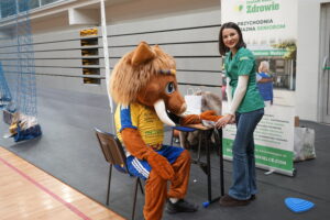 Dziadkowie i wnuki opanowali Halę Legionów - Radio Kielce