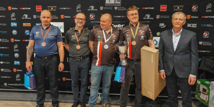 Marcin Nowakowski po raz drugi na najwyższym stopniu podium