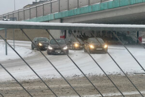 Raport z zaśnieżonych dróg - Radio Kielce Raport z zaśnieżonych dróg - Radio Kielce