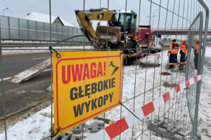 14.01.2026. Kielce. Naprawa usterki magistrali ciepłowniczej / Fot. Wiktor Taszłow - Radio Kielce