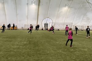 Dwunastolatkowie rywalizowali w Bilczy. Było dużo emocji - Radio Kielce 10.01.2025. Bilcza. Finał Turnieju Kadr Powiatowych chłopców rocznika 2014 / źródło: Świętokrzyski Związek Piłki Nożnej w Kielcach - Facebook