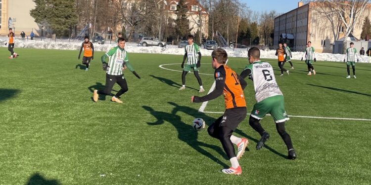 17.01.2026. Ostrowiec Świętokrzyski. Sparing KSZO - Wisłoka / Fot. Kamil Król - Radio Kielce
