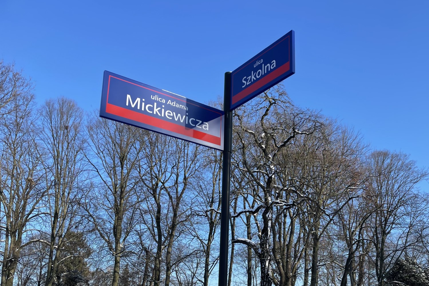 Tablice z nazwami ulic do wymiany