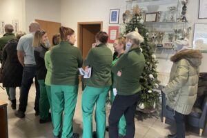 15.01.2026. Kielce. Pracowników huty szkła w Sandomierzu skorzystali z bezpłatnych badań profilaktycznych / Fot. Grażyna Szlęzak-Wójcik - Radio Kielce