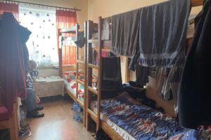 Szukają schronienia przed zimnem