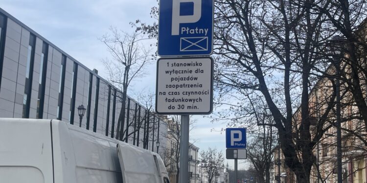 Nawet 500 złotych kary dla blokujących miejsca dla zaopatrzenia