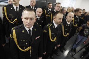 27.01.2026. Kielce. Komenda Wojewódzka Państwowej Straży Pożarnej w Kielcach. Uroczysta zbiórka w związku z przejściem na zaopatrzenie emerytalne st. bryg. Marcina Machowskiego, Zastępcy Świętokrzyskiego Komendanta Wojewódzkiego PSP / Fot. Jarosław Kubalski - Radio Kielce