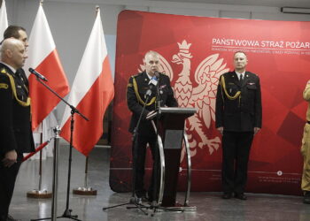 27.01.2026. Kielce. Komenda Wojewódzka Państwowej Straży Pożarnej w Kielcach. Uroczysta zbiórka w związku z przejściem na zaopatrzenie emerytalne st. bryg. Marcina Machowskiego, Zastępcy Świętokrzyskiego Komendanta Wojewódzkiego PSP / Fot. Jarosław Kubalski - Radio Kielce