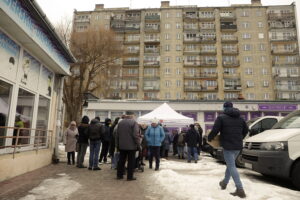 Kielce. MOPR rozdaje żywność - Radio Kielce