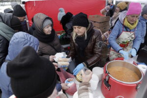 Kielce. MOPR rozdaje żywność - Radio Kielce