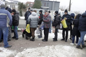 Kielce. MOPR rozdaje żywność - Radio Kielce