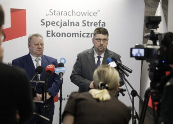 30.01.2026. Kielce. Kielecki Park Przemysłowy. Konferencja z udziałem Zarządu SSE „Starachowice” / Fot. Jarosław Kubalski - Radio Kielce