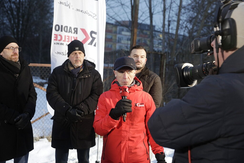 INTERWENCJA. Jak rozwiązać problem braku miejsc do zaparkowania? - Radio Kielce