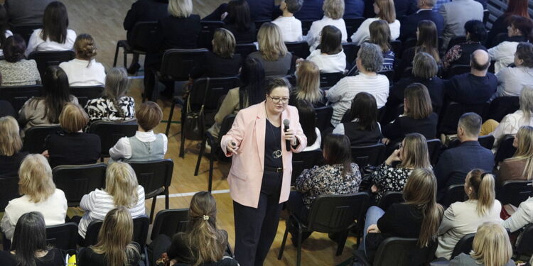 Katarzyna Lubnauer: Polska szkoła może być najlepsza na świecie