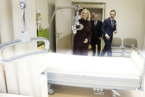 Klinika ortopedyczna w szpitalu na Czarnowie po gruntownym remoncie - Radio Kielce