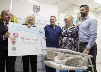 13.01.2026. Kielce. Pierwsza rodzina skorzystała z programu „Co 50. urodziny – realne wsparcie dla Rodziny” / Fot. Jarosław Kubalski - Radio Kielce