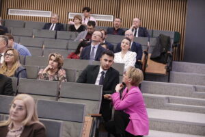 15.01.2026. Kielce. Świętokrzyski Urząd Wojewódzki. Wojewoda Józef Bryk podpisał z samorządowcami umowy w ramach programu „Asystent osobisty osoby z niepełnosprawnością” / Fot. Jarosław Kubalski - Radio Kielce