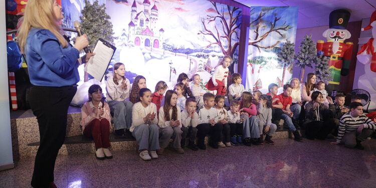 17.01.2026. Kielce. Targi Kielce. Noworoczne Spotkanie Karnawałowe dla Rodzin Zastępczych z powiatu kieleckiego / Fot. Jarosław Kubalski - Radio Kielce