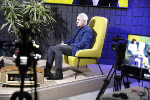 Dzień dobry, to ja. Rozmowy inne niż wszystkie w Radiu Kielce. Profesor Piotr Zbróg / Fot. Jarosław Kubalski – Radio Kielce