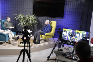 Dzień dobry, to ja. Rozmowy inne niż wszystkie w Radiu Kielce. Profesor Piotr Zbróg / Fot. Jarosław Kubalski – Radio Kielce