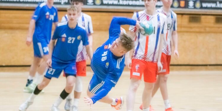 Iskra bez problemów, KSZO bez awansu