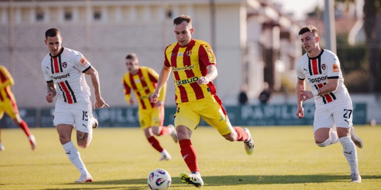 Tym razem bezbramkowy remis, ale z niezwykle wymagającym przeciwnikiem